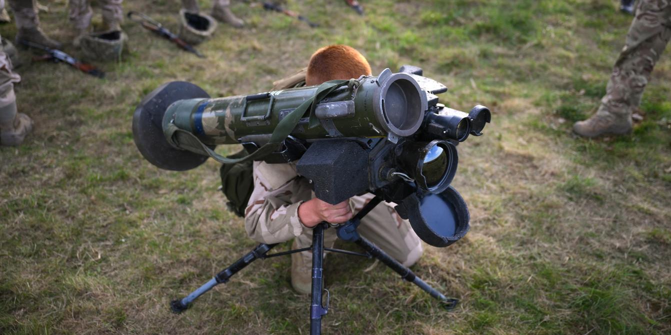L’Ukraine s’engage dans l’exportation d’armes : une décision controversée et inquiétante