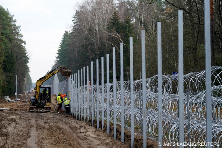 Les Cubains battus à la frontière Biélorussie-Lettonie : Des détails inquiétants